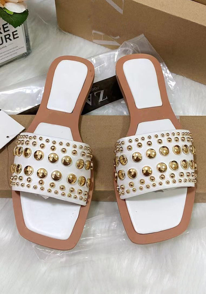 Studded Flat Slippers for Casual Summer Outings