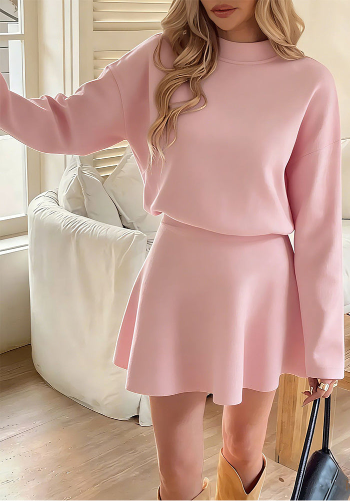 Long Sleeve High-Neck Pleated Knit Skirt
